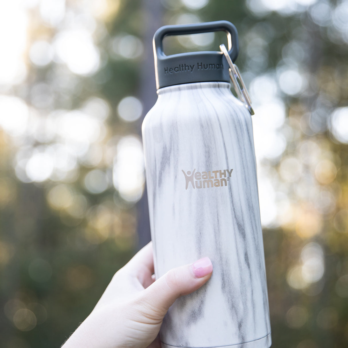The Stein Water Bottle in Stone White, 32 oz