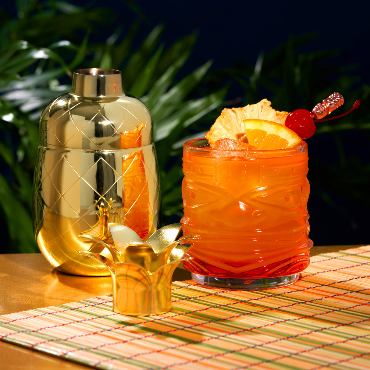 Pacific Pineapple Cocktail Shaker