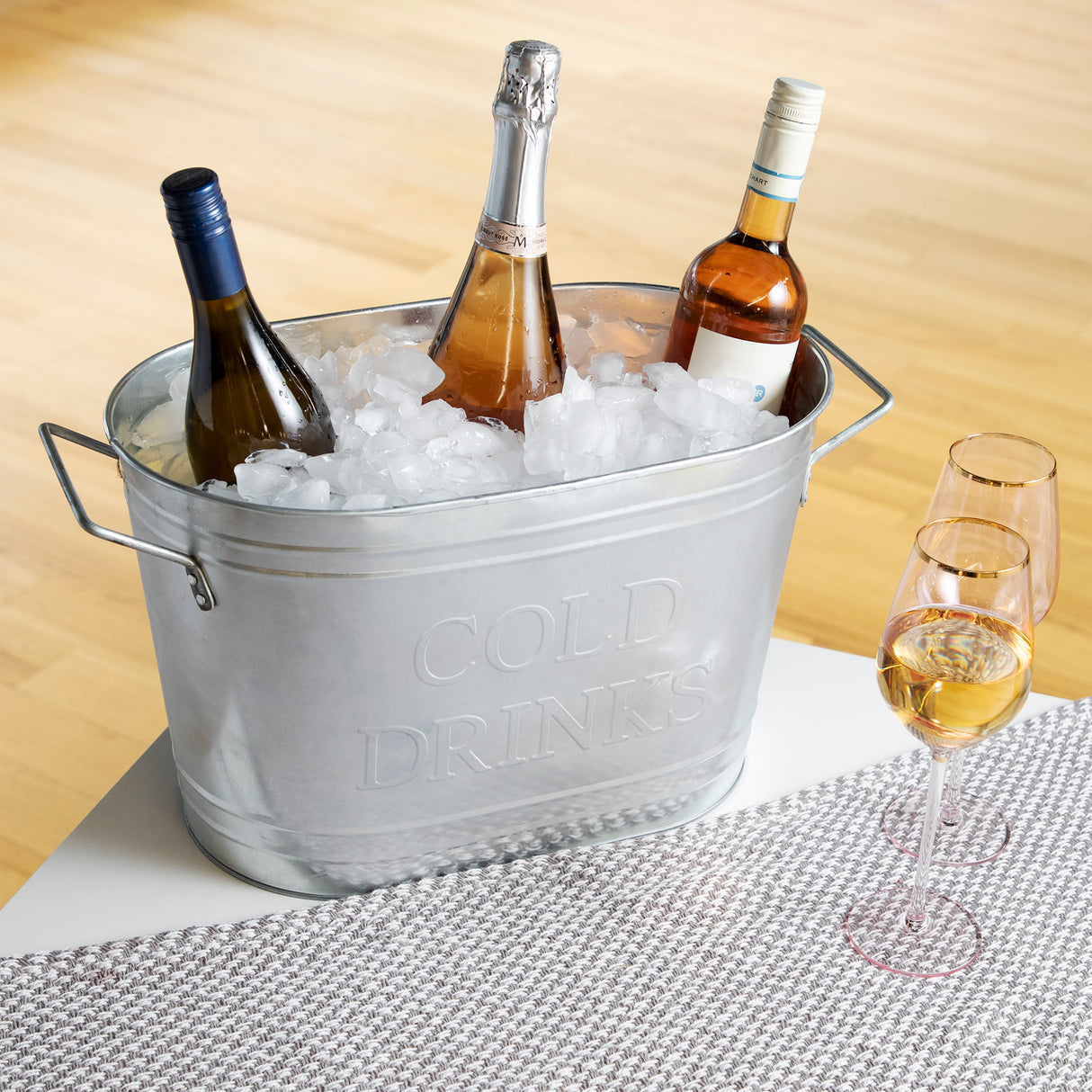 Cold Drinks Galvanized Metal Beverage Tub