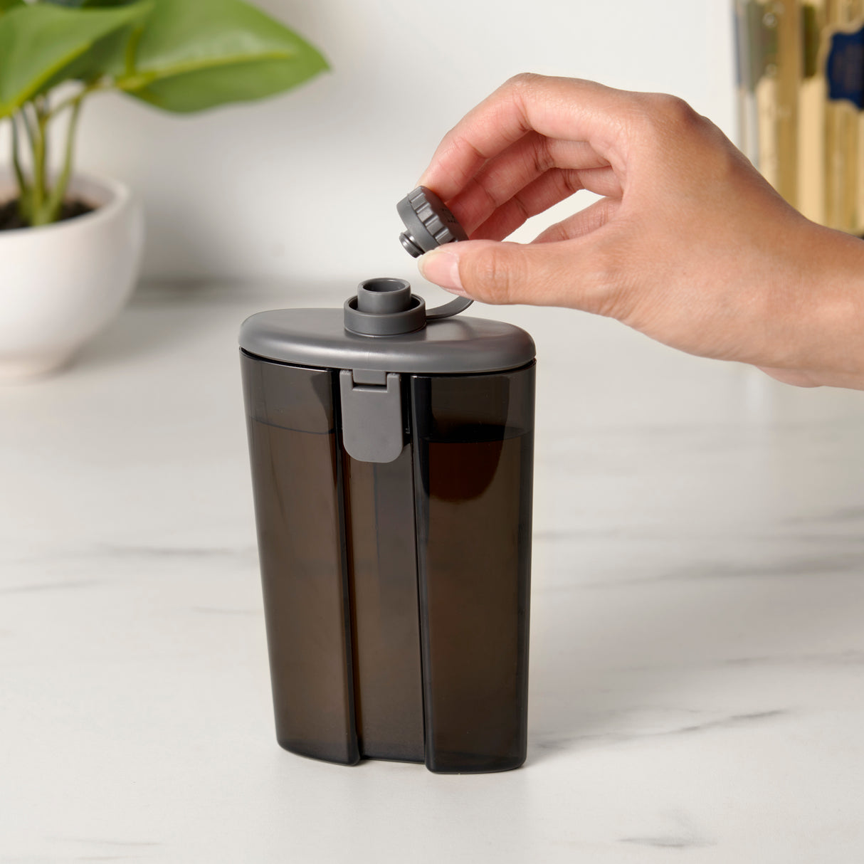 Easy-Fill 6 oz Plastic Flask in Gray