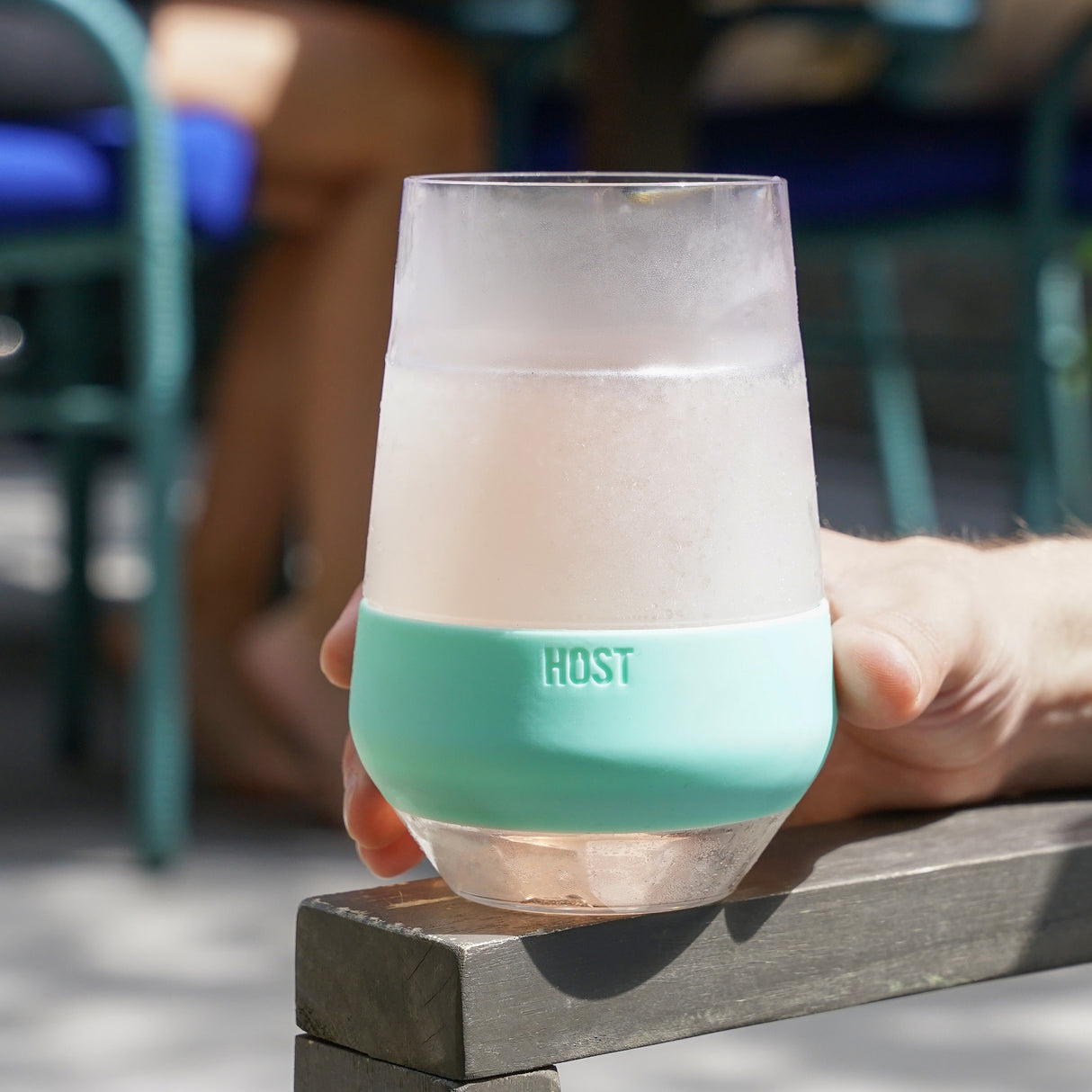 Wine FREEZE XL Cooling Cup in Mint