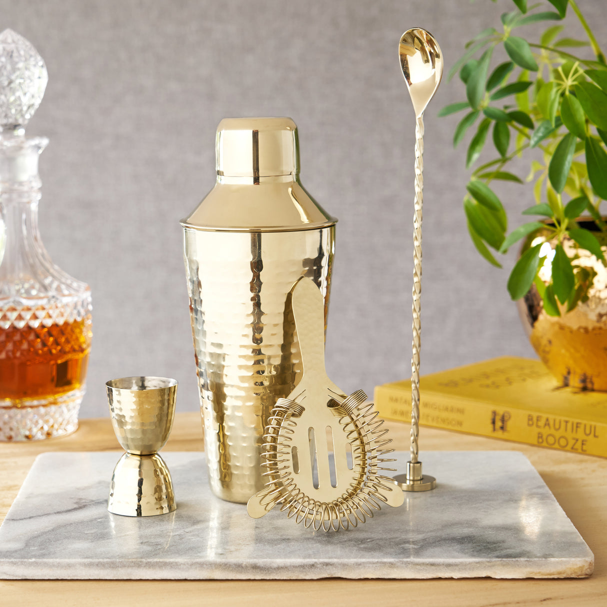 Hammered 4-Piece Barware Set in Gold