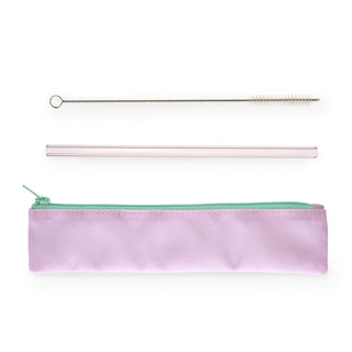 a close up of a straw