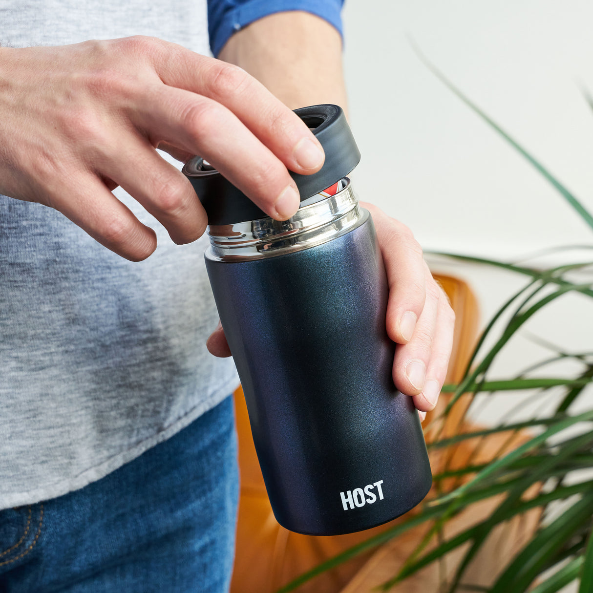 Stay-Chill Slim Can Cooler in Galaxy Black