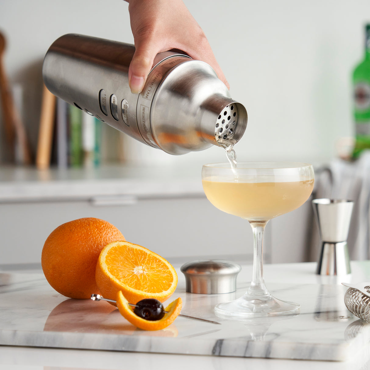 Swivel Recipe Cocktail Shaker in Stainless Steel