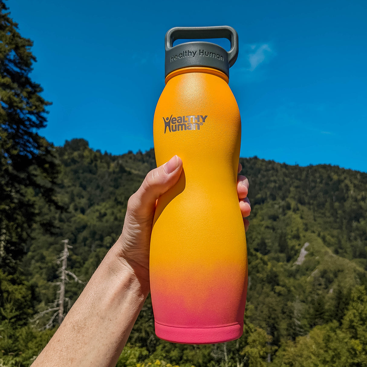 The Curve Water Bottle in Sunrise, 21 oz