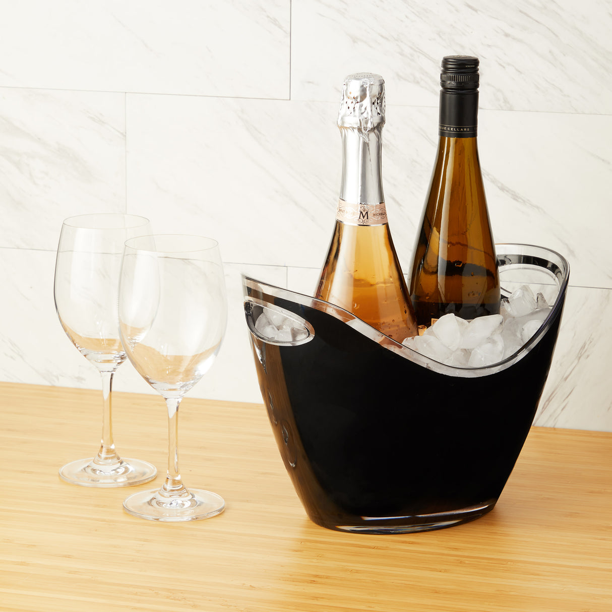 Swoop Acrylic Ice Bucket in Black