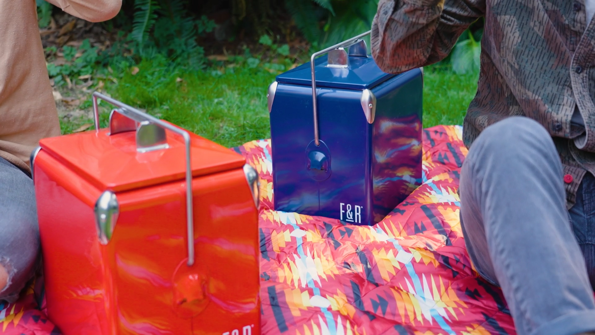 Vintage Metal Cooler in Blue