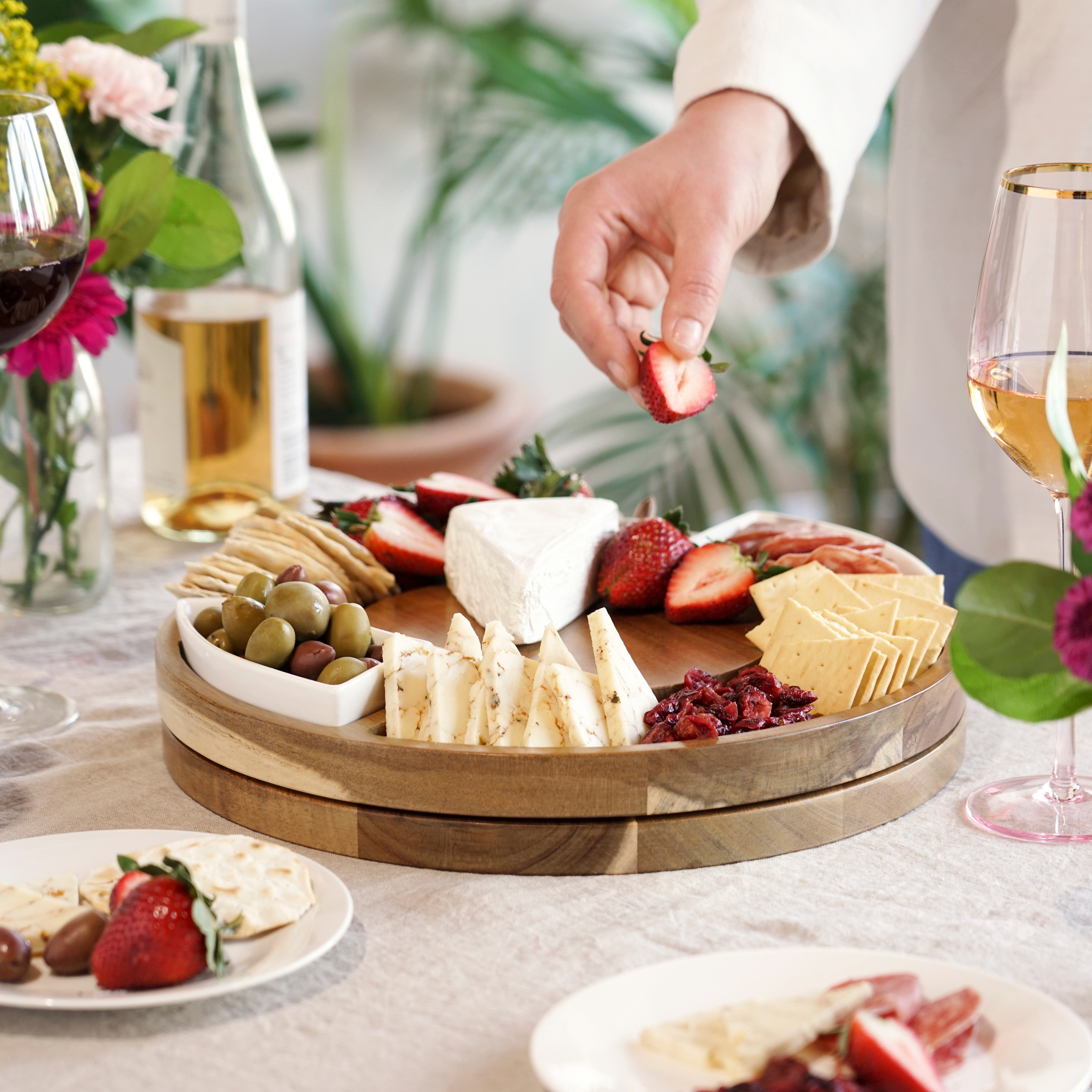 Twine Charcuterie Board - Thumbnail 3