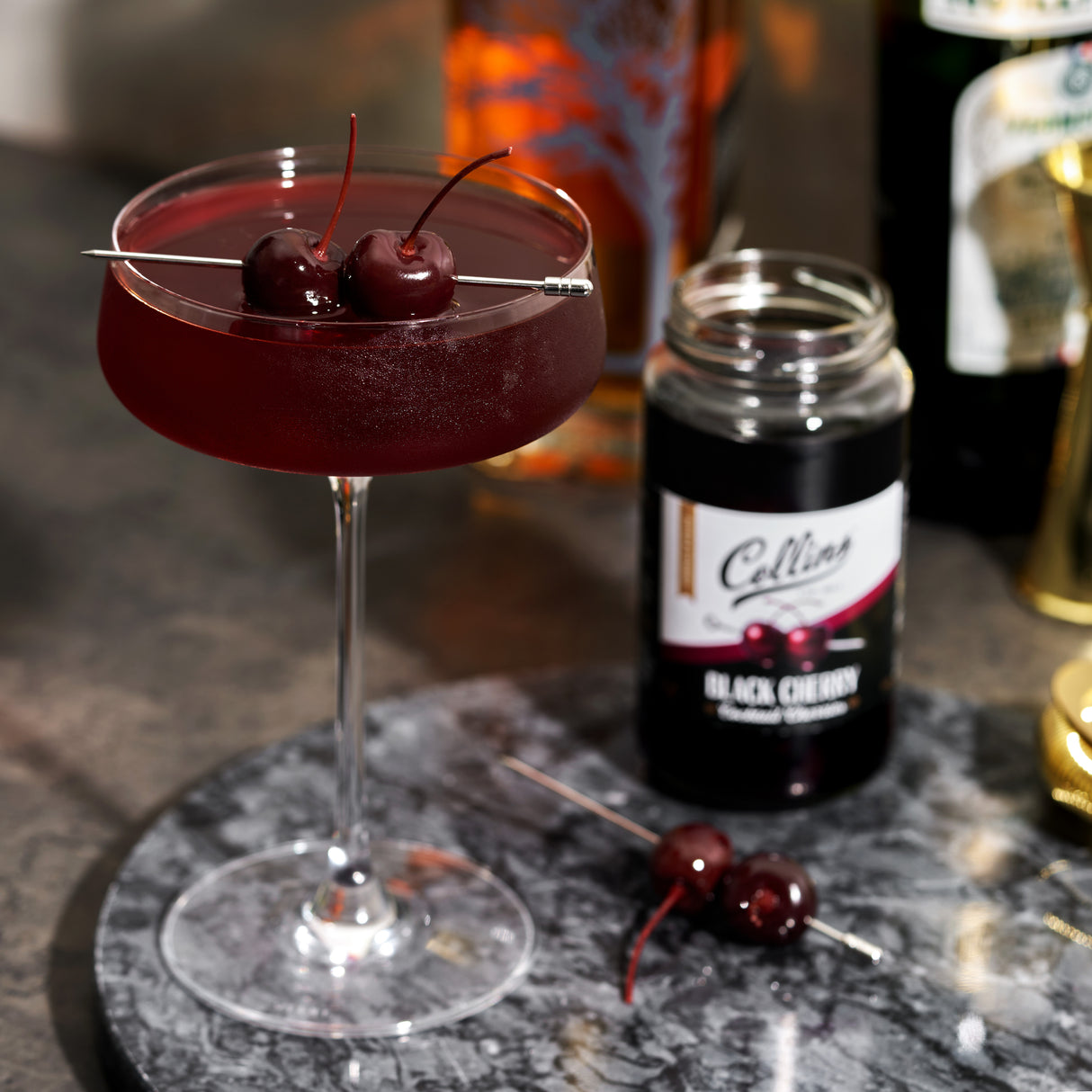 Stemmed Black Cherries, 11 oz