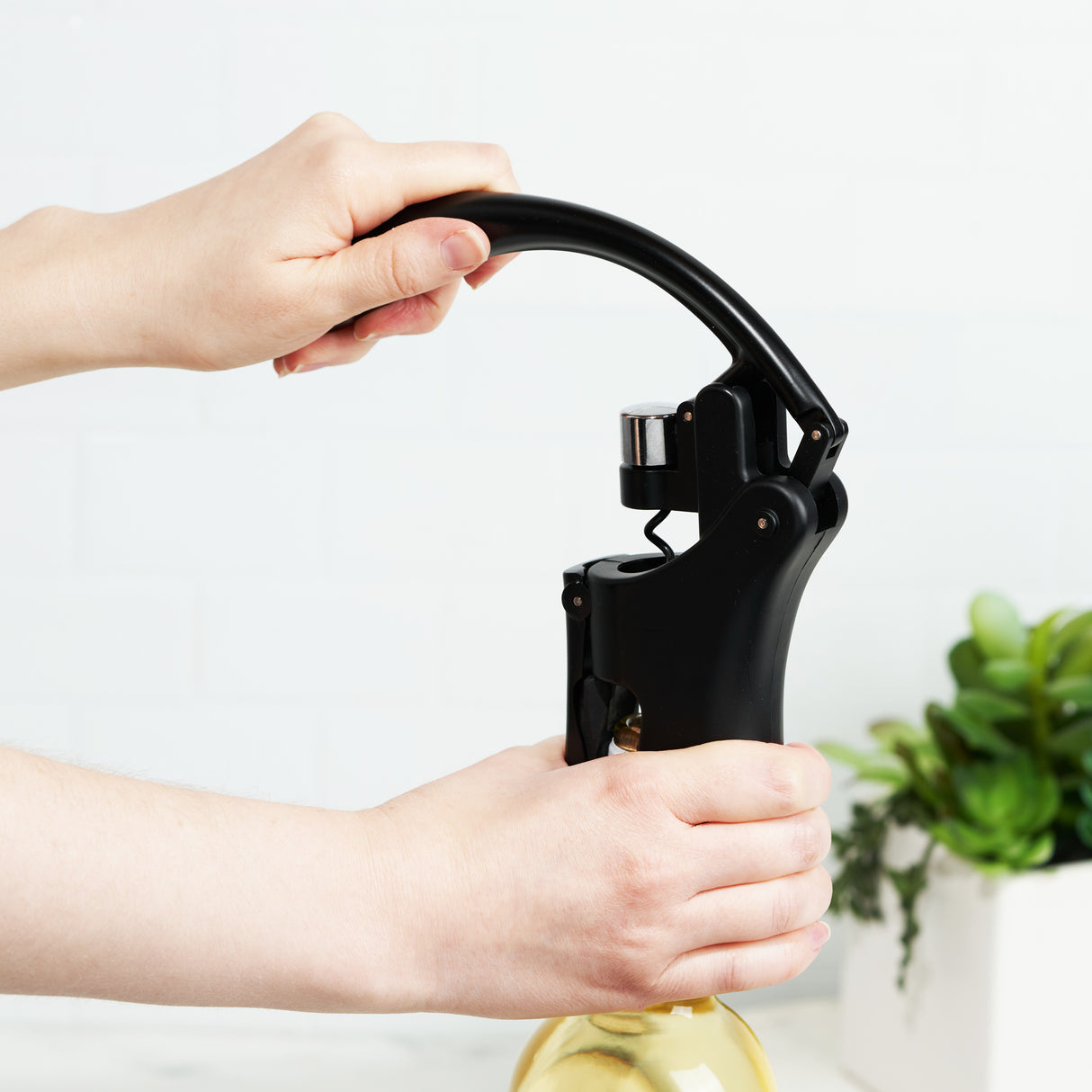 Lever Corkscrew in Black